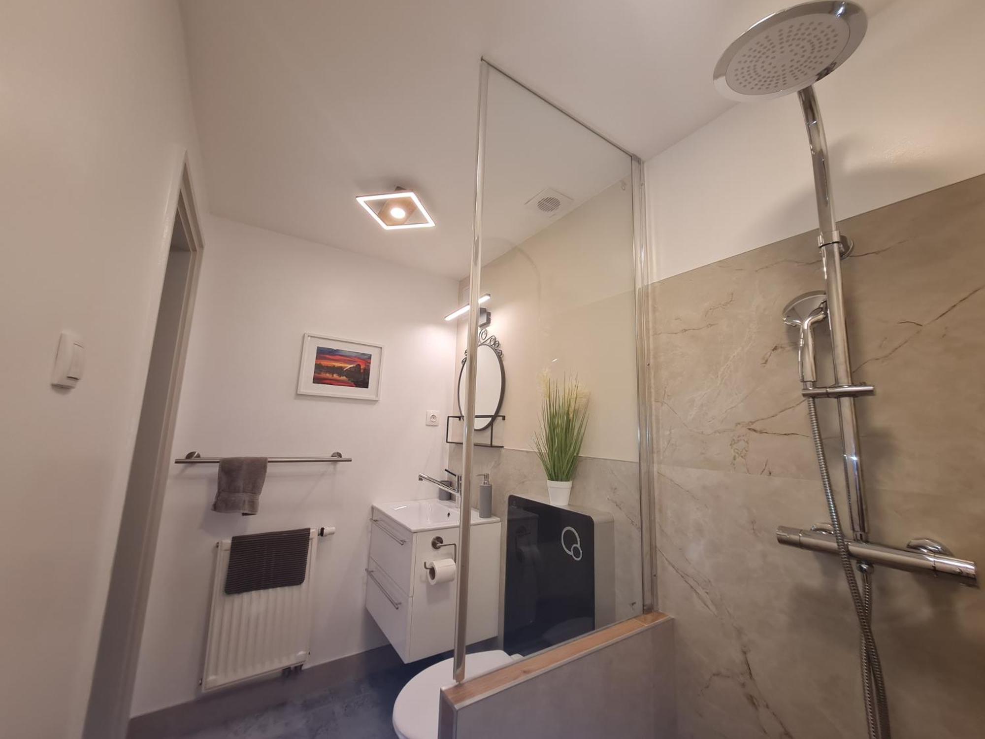 Csever Apartman Tata Exterior foto