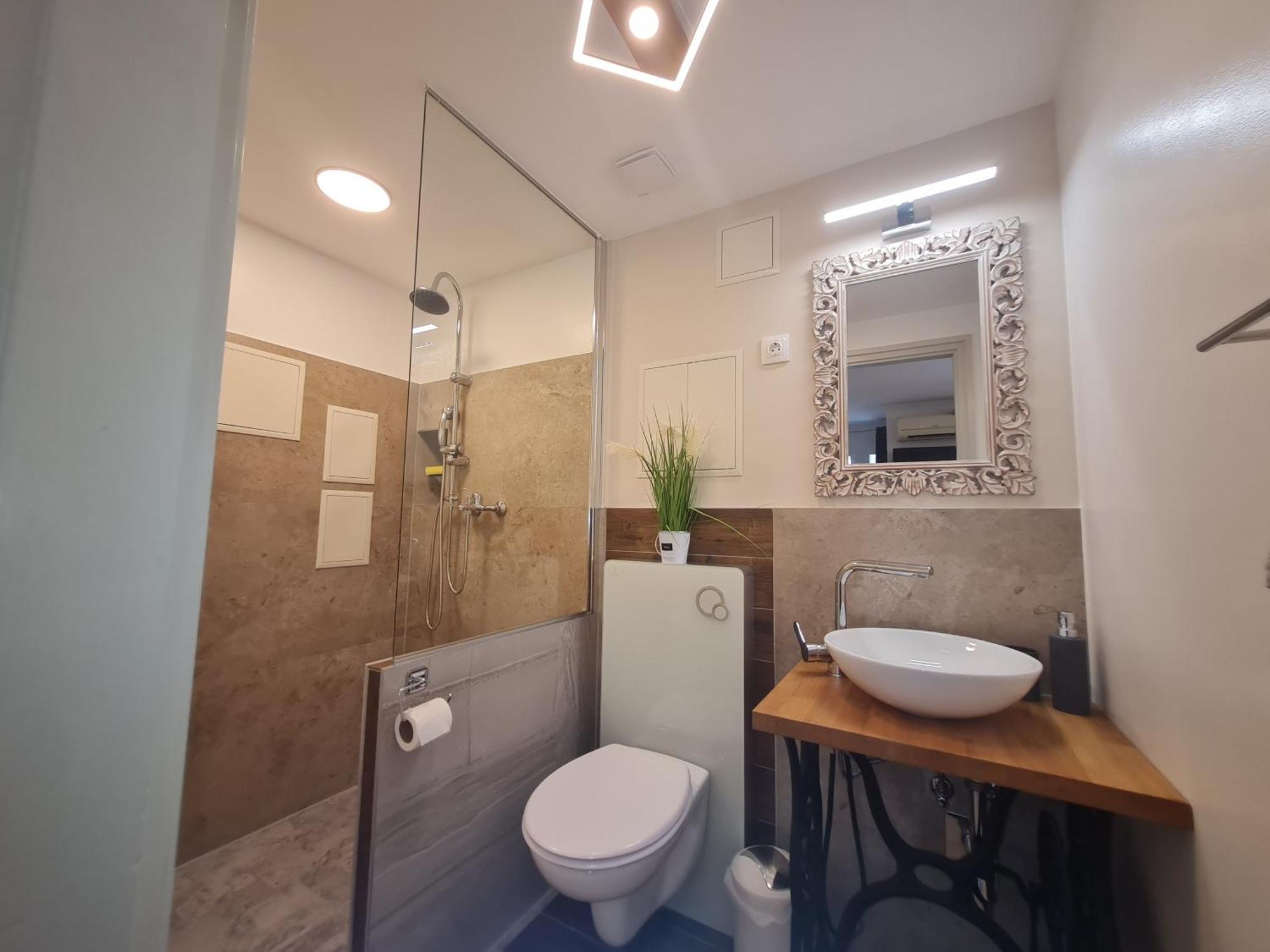 Csever Apartman Tata Exterior foto